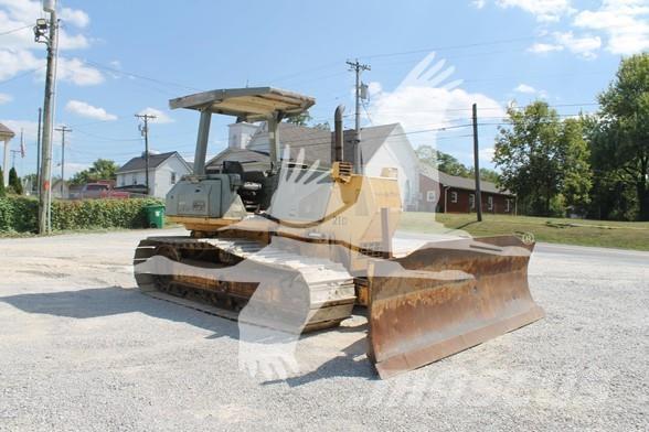 Komatsu D41P-6 Buldozer sobre oruga