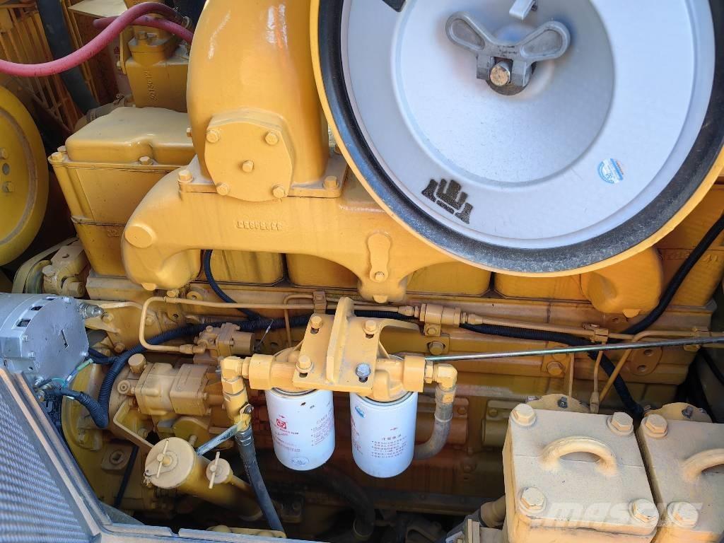 Shantui SD22 Buldozer sobre oruga