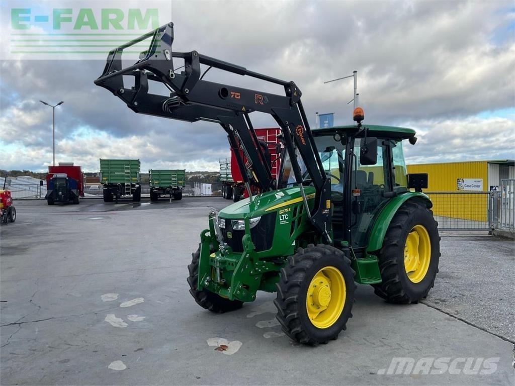 John Deere 5075E Tractores