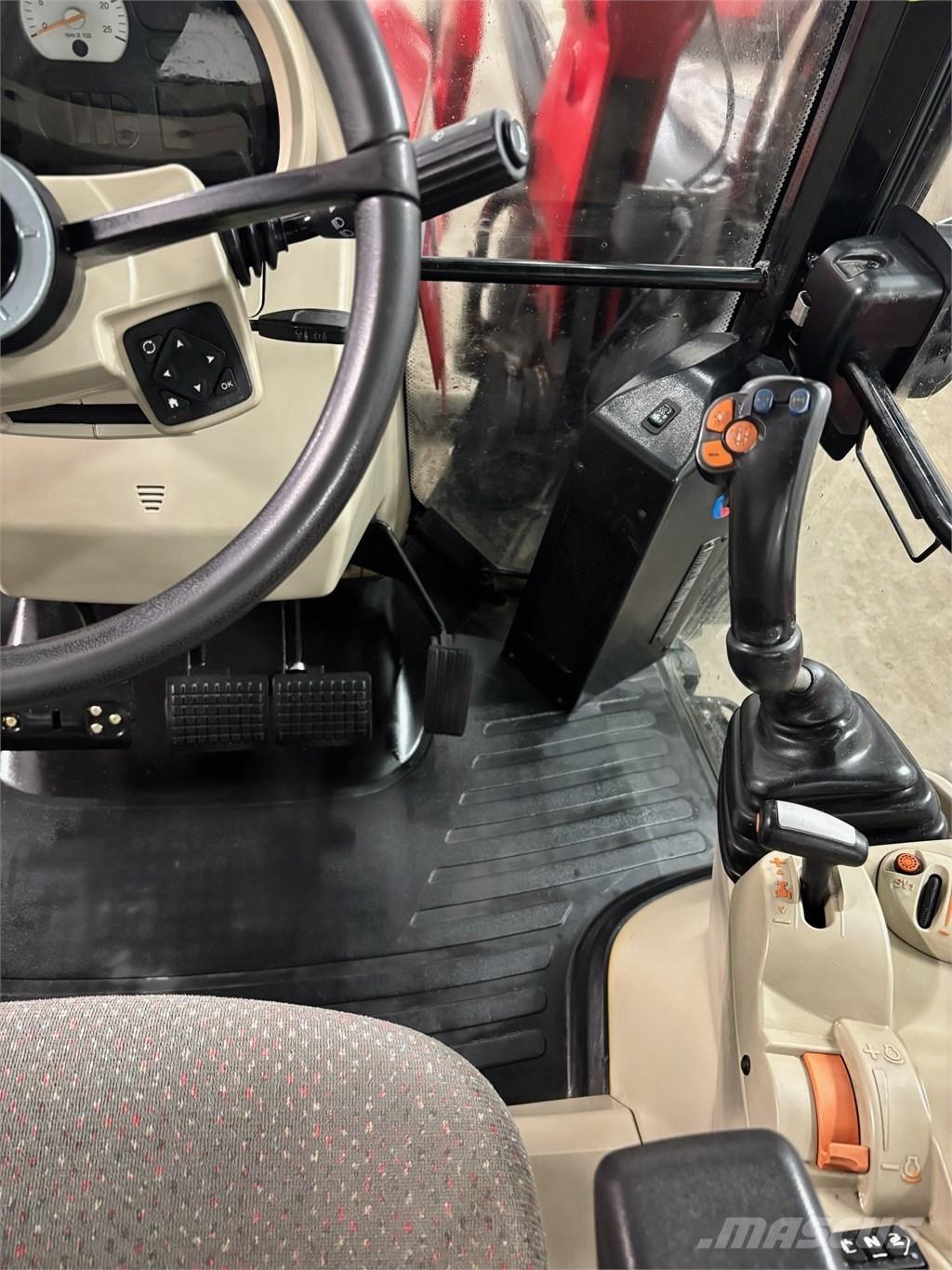 Massey Ferguson 5610 Tractores