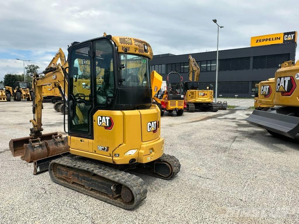 CAT 302.7 Miniexcavadoras
