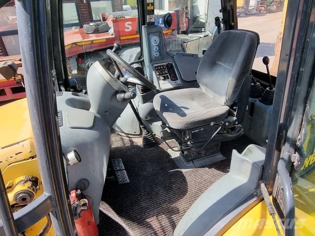 Komatsu WB 93 S-5EO Retrocargadoras