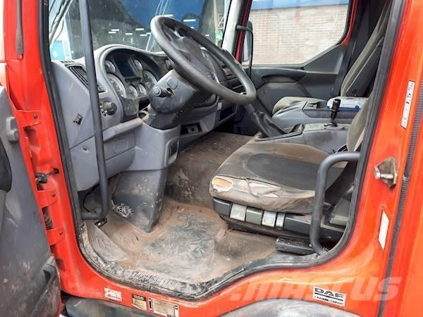 DAF LF45.220 Camiones de cama baja