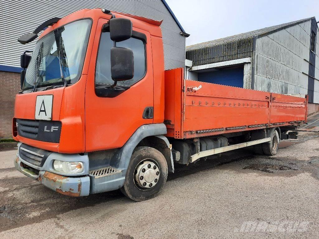 DAF LF45.220 Camiones de cama baja