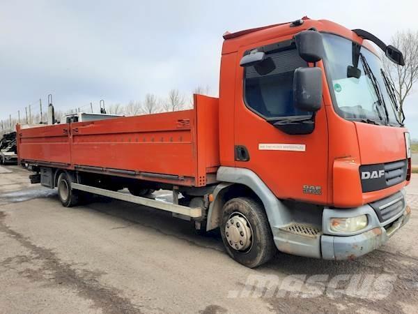DAF LF45.220 Camiones de cama baja