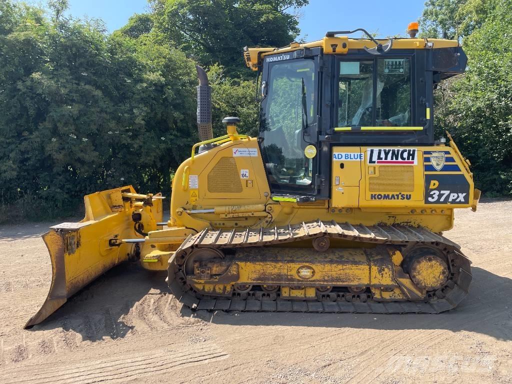 Komatsu D 37 PX-24 Buldozer sobre oruga