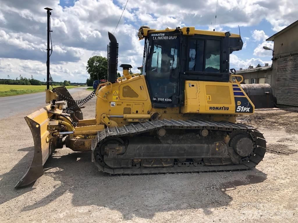 Komatsu D51PX-24 Buldozer sobre oruga