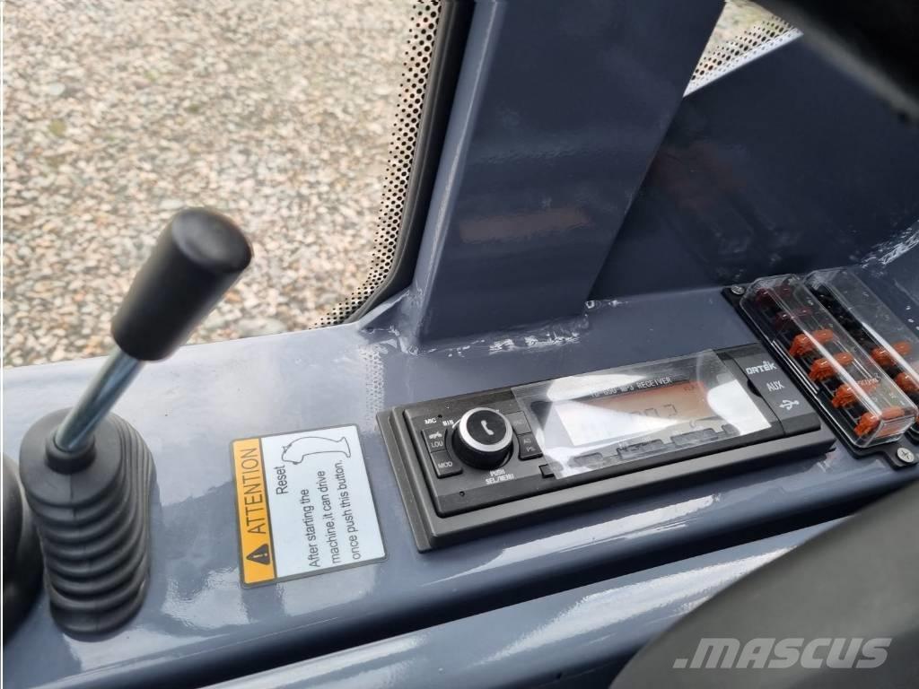 VM Loader 1026 LXC Minicargadoras