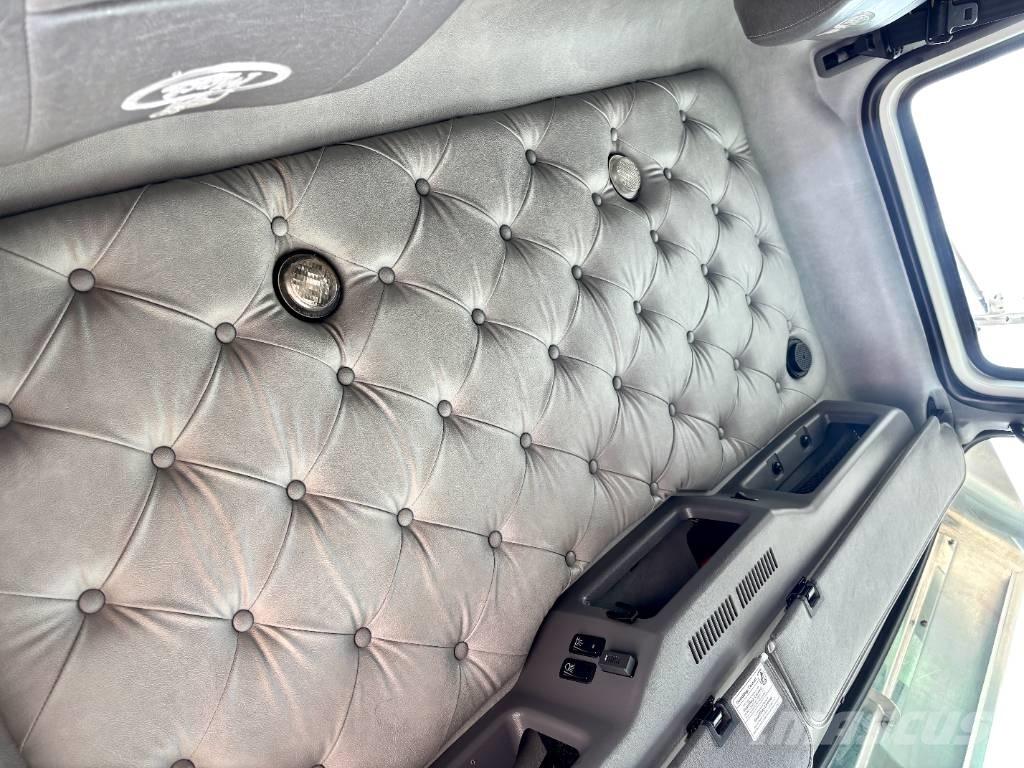 Mack GU713 Camiones tractor