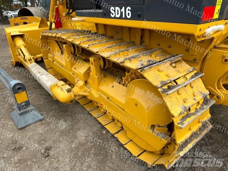 Shantui SD 16 Buldozer sobre oruga