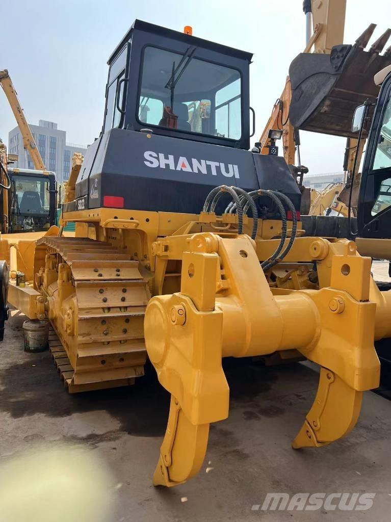 Shantui SD 22 Buldozer sobre oruga