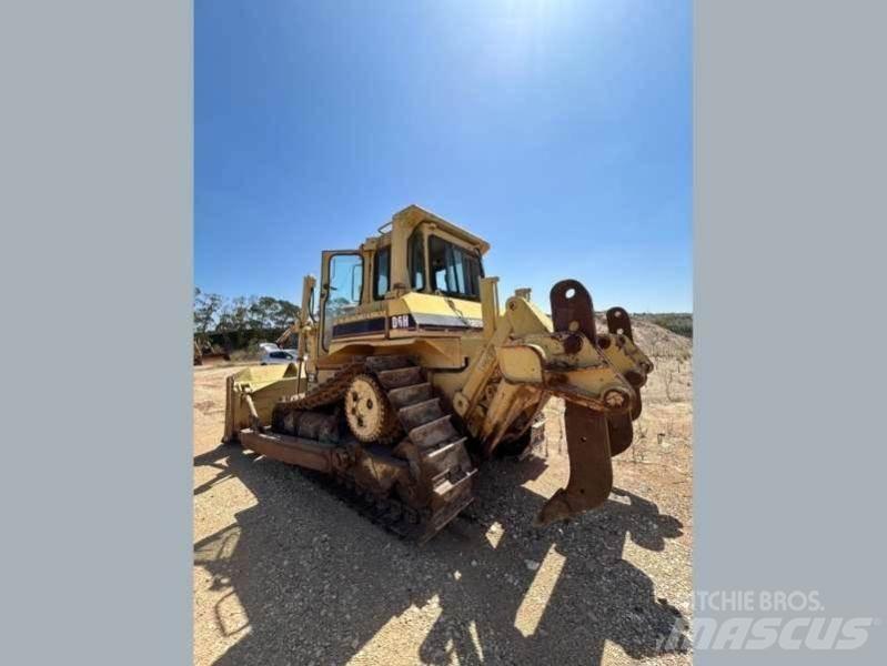 CAT D6H Buldozer sobre oruga