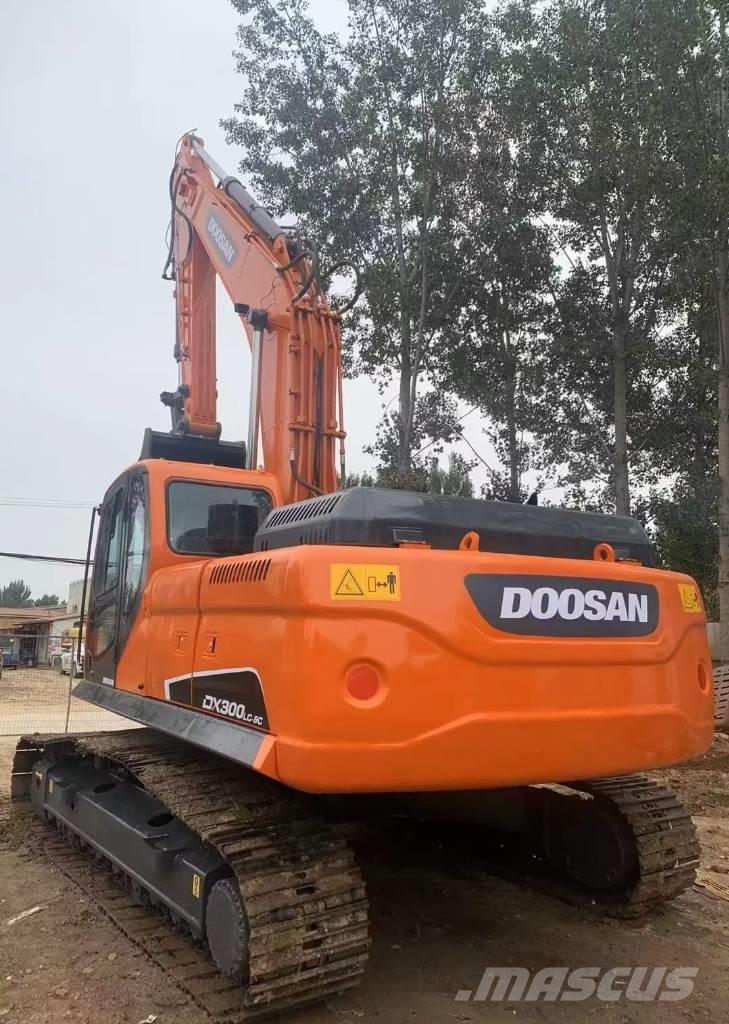 Doosan DX300LC-9C Excavadoras sobre orugas