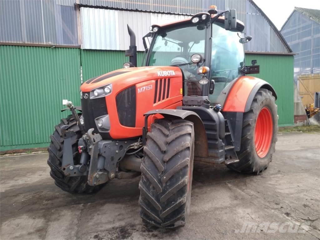 Kubota M7151 Tractores