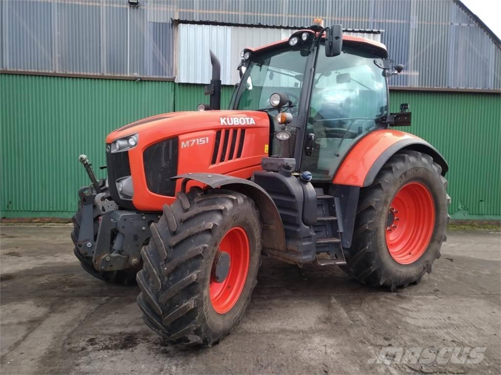 Kubota M7151 Tractores