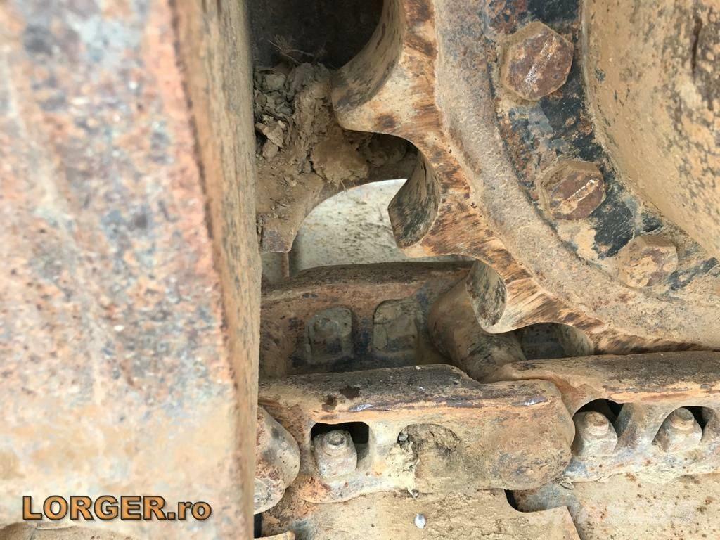 New Holland E 145 Excavadoras sobre orugas