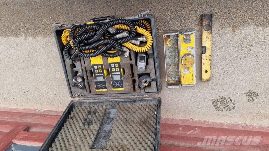 Bomag BF 300 Asfaltadoras