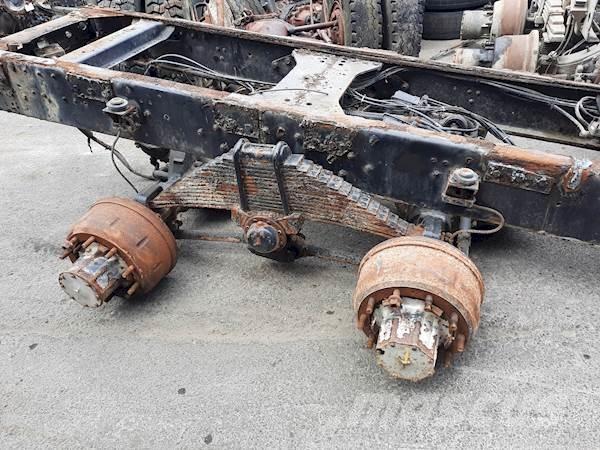 Mercedes-Benz 2222 Ejes