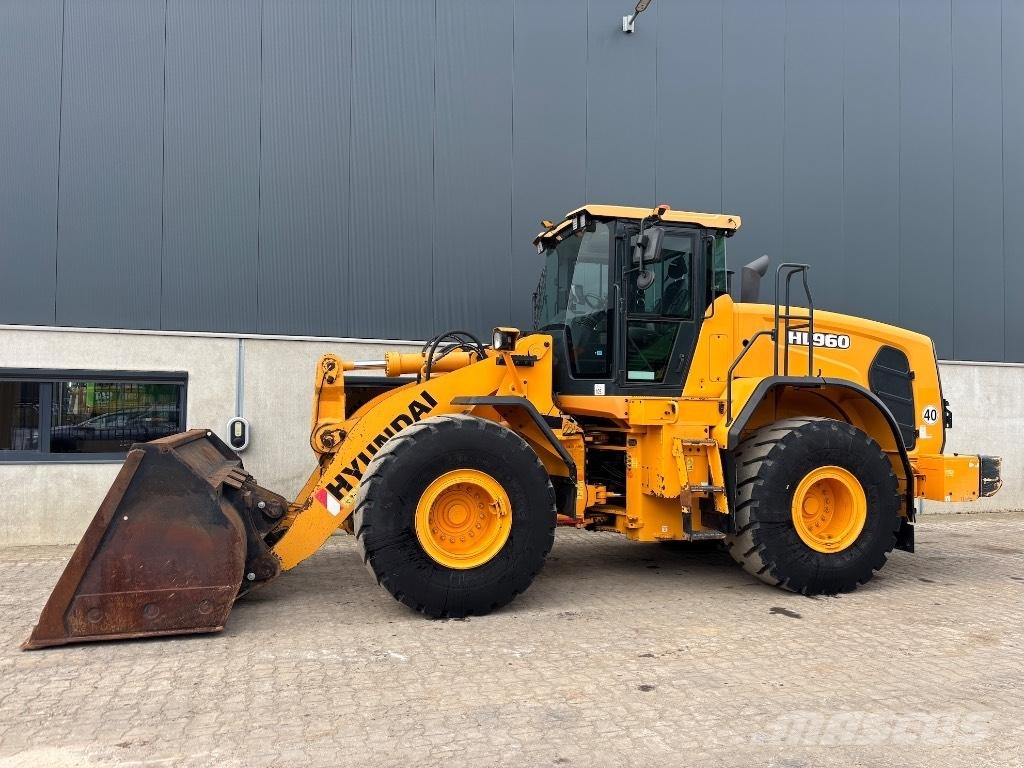 Hyundai HL 960 - 955 Cargadoras sobre ruedas