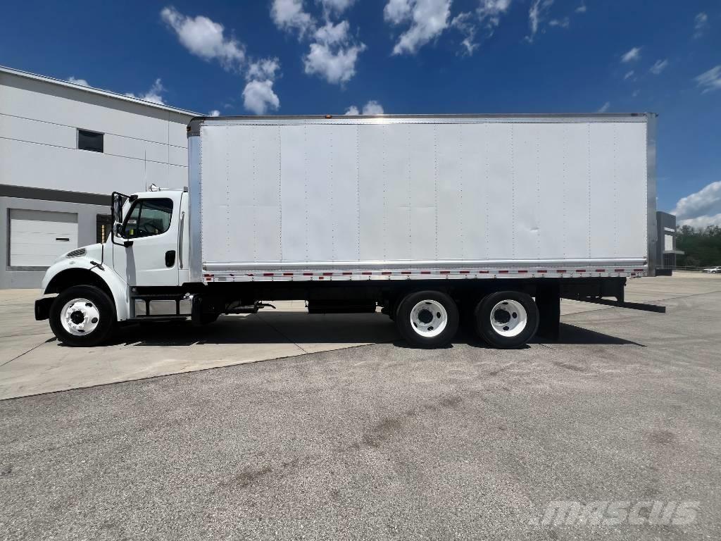 Freightliner M 106 Camiones con caja de remolque