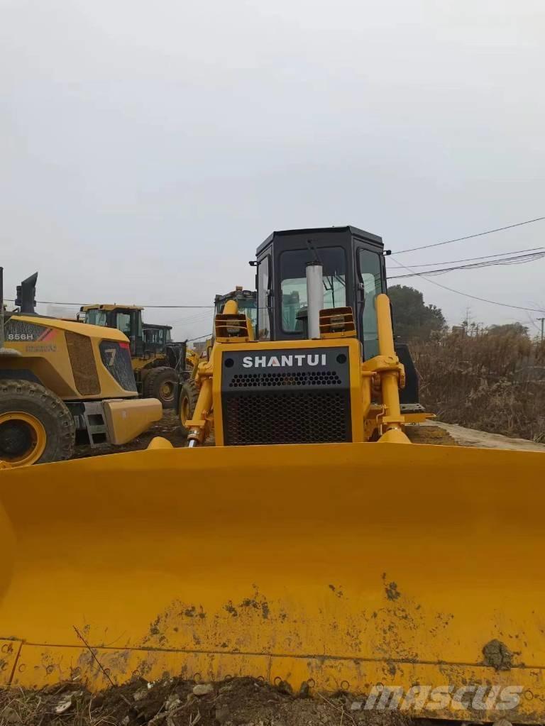 Shantui SD13 Buldozer sobre oruga
