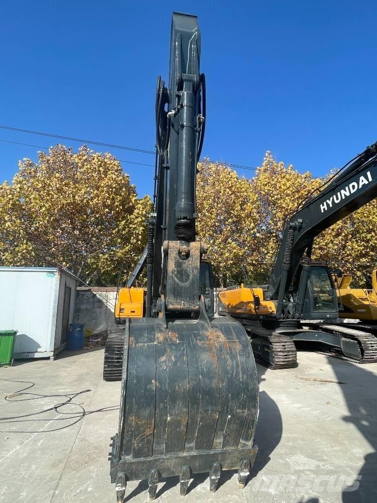 Hyundai HX 220 Excavadoras sobre orugas