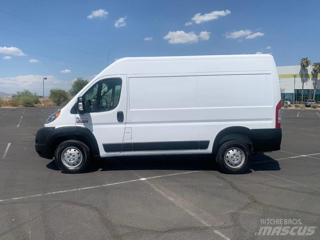 RAM PROMASTER 1500 Furgonetas cerradas