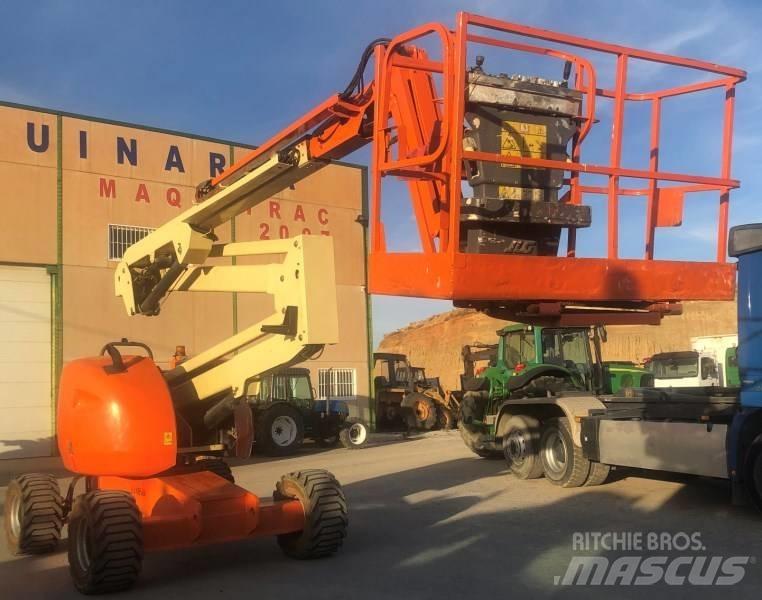 JLG 510 AJ Plataformas con brazo de elevación manual