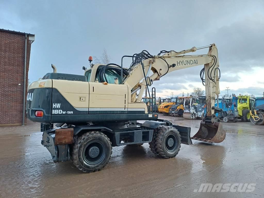 Hyundai HW 180 - 9A Excavadoras de ruedas