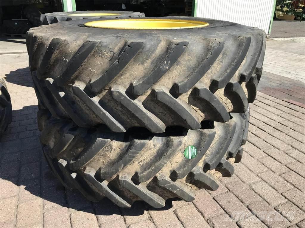 BKT 650/85R42 Ruedas
