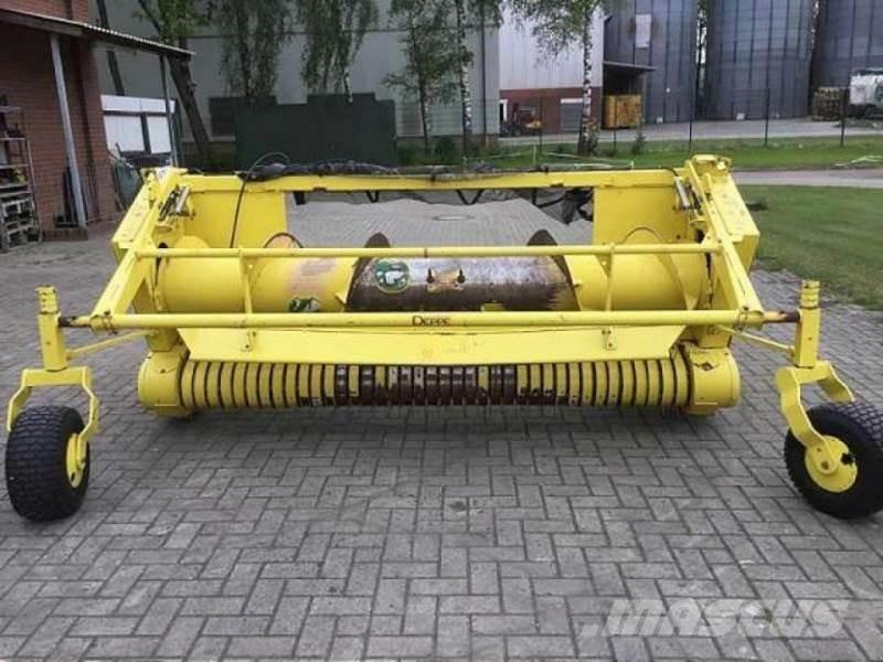 John Deere 630 B Accesorios para maquinaria de heno y forraje