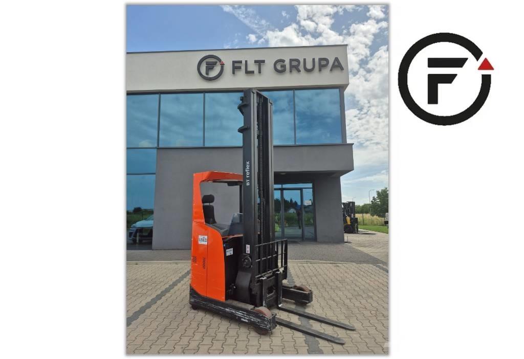 Toyota RRE 140 Montacargas de alcance de gran altura