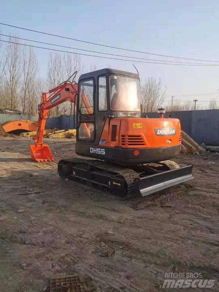 Doosan DH55 Excavadoras sobre orugas