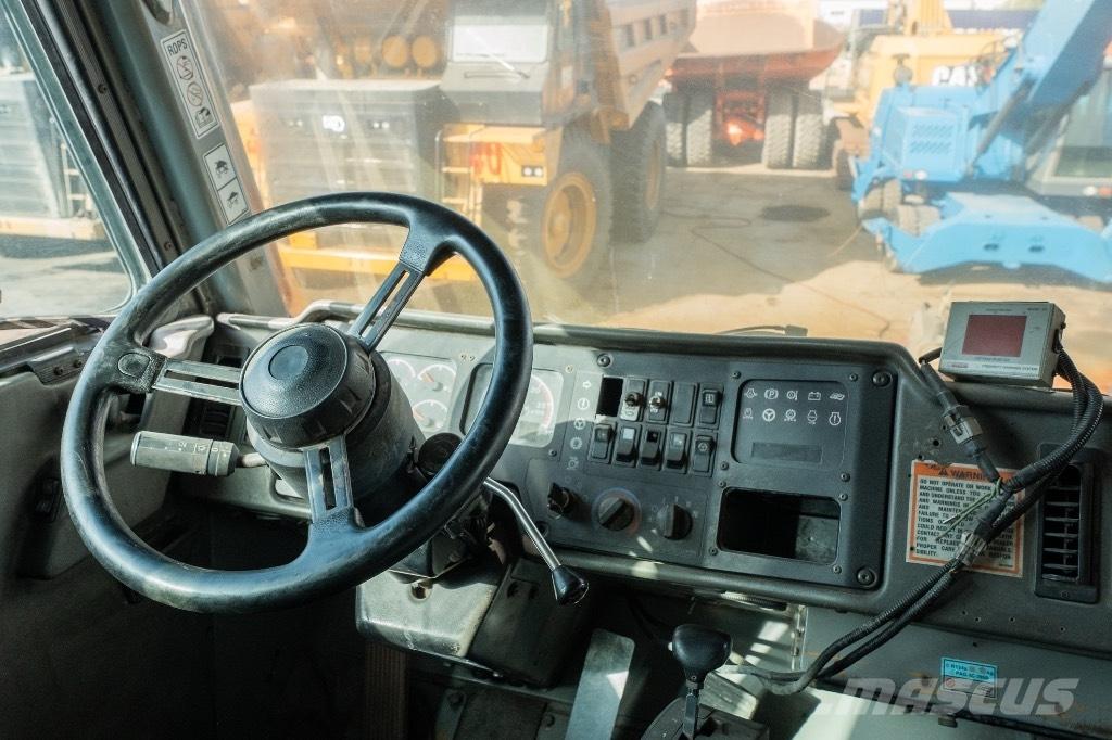 CAT 777 D Camiones de volteo rigidos