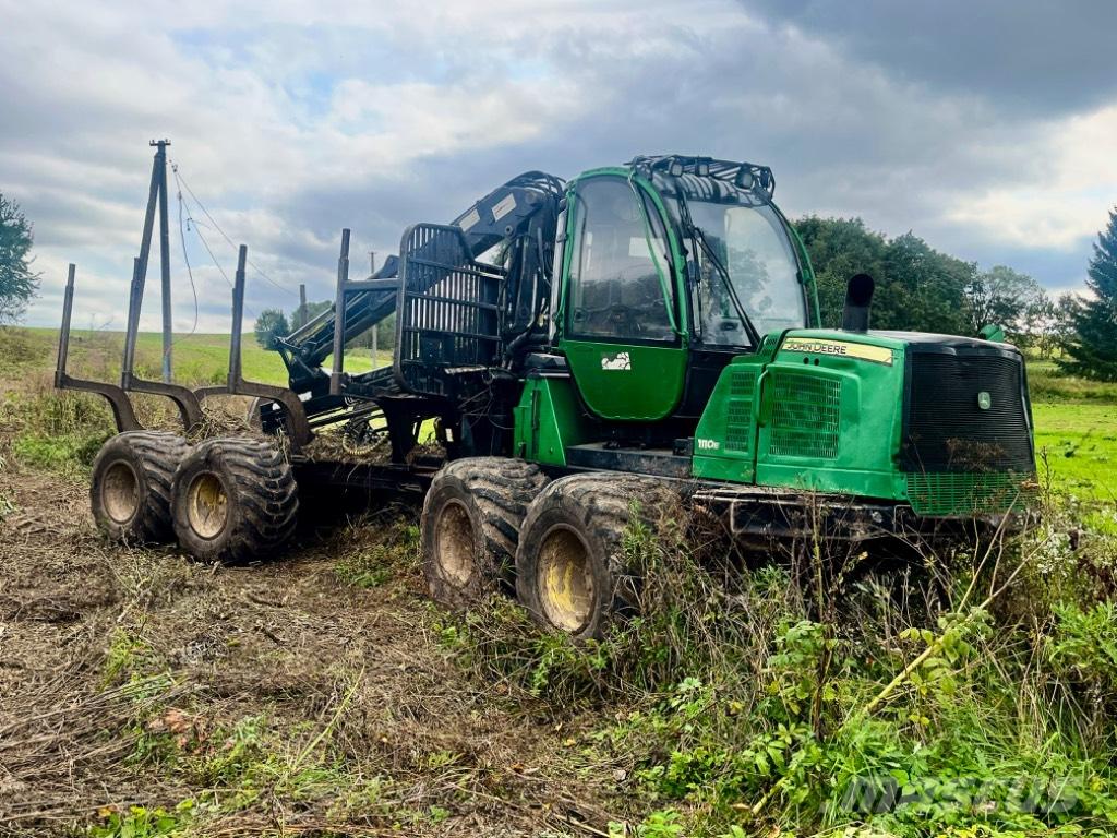 John Deere 1110 E Transportadoras