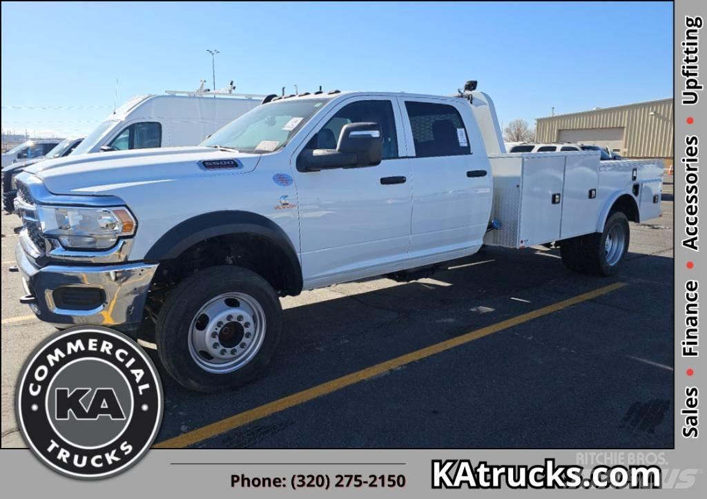 RAM 5500 TRADESMAN Caja abierta/laterales abatibles