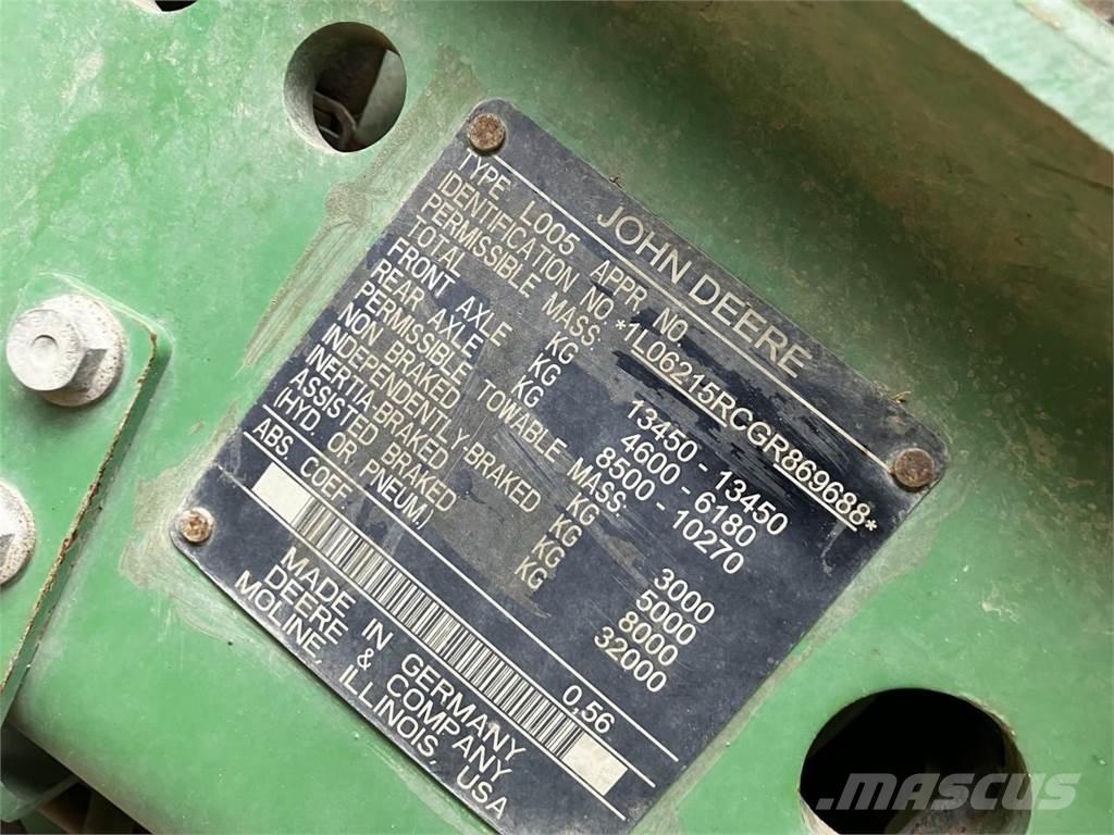 John Deere 6215R Tractores