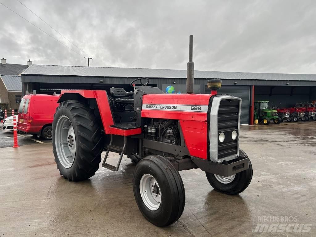 Massey Ferguson 698 Tractores