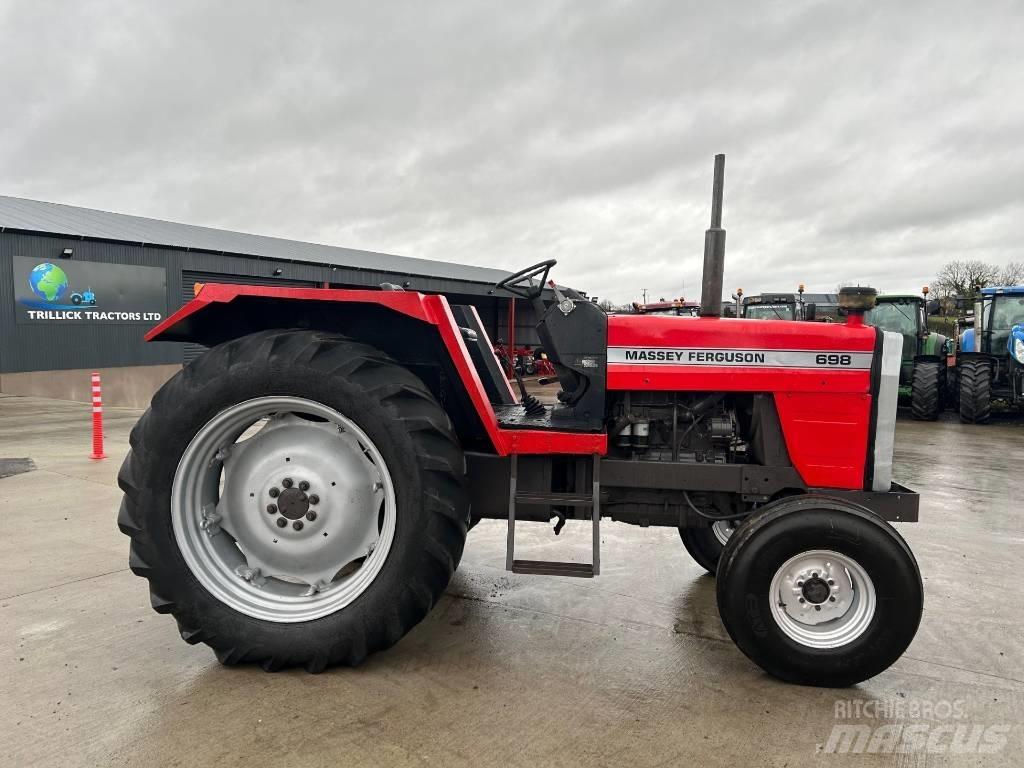 Massey Ferguson 698 Tractores