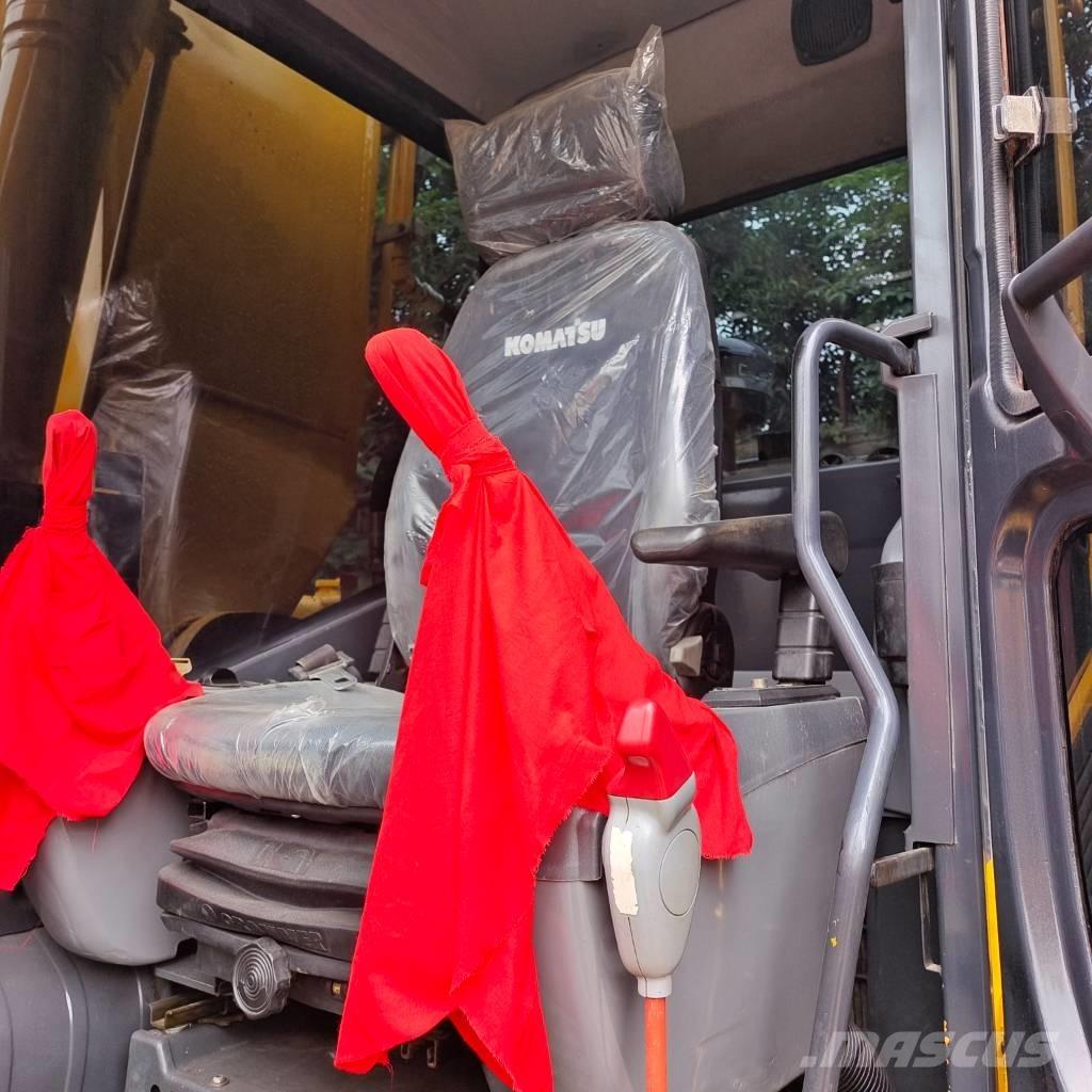 Komatsu PC 220 Excavadoras sobre orugas