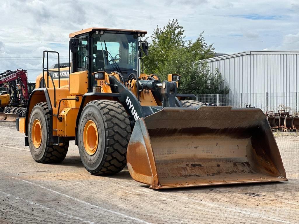 Hyundai HL 970 A 4x4 Cargadoras sobre ruedas
