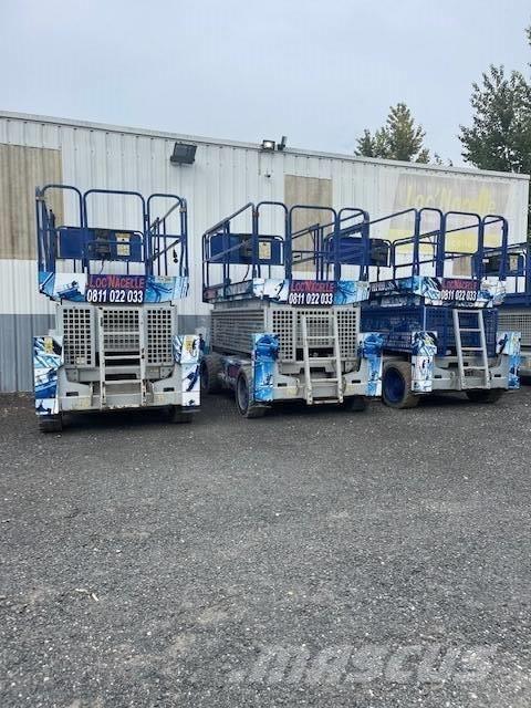 JLG M 3369 XTE Plataformas sobre camión