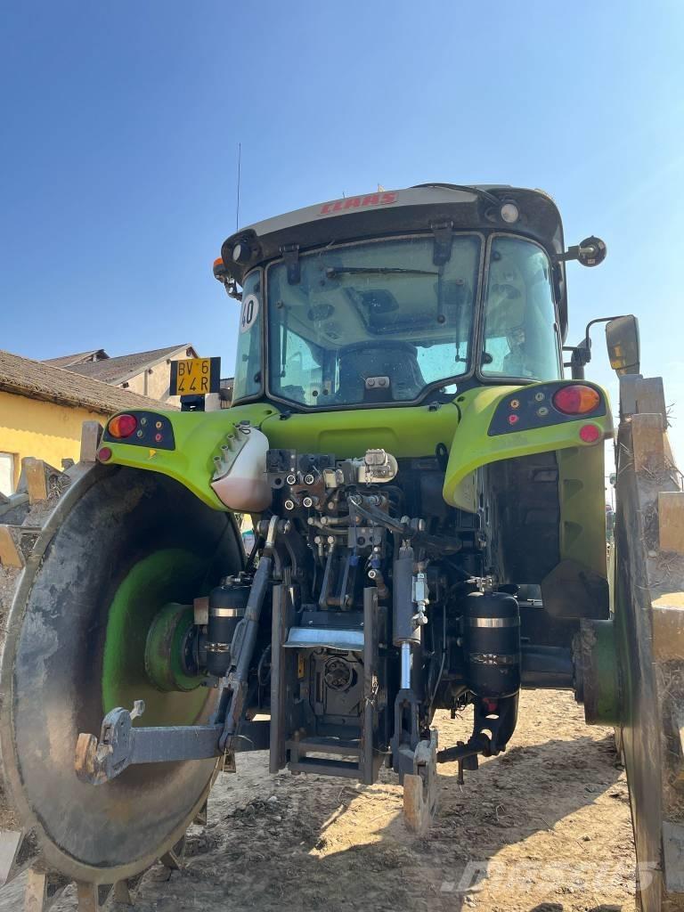 CLAAS ARION 470 Tractores