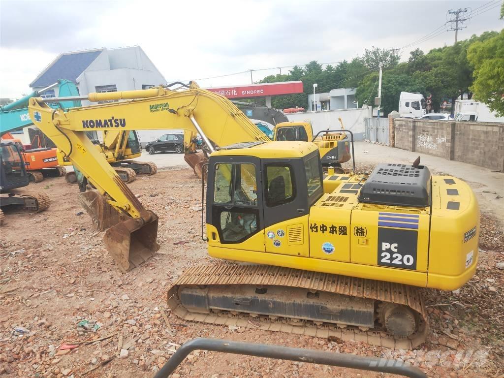 Komatsu PC220-7 Excavadoras sobre orugas
