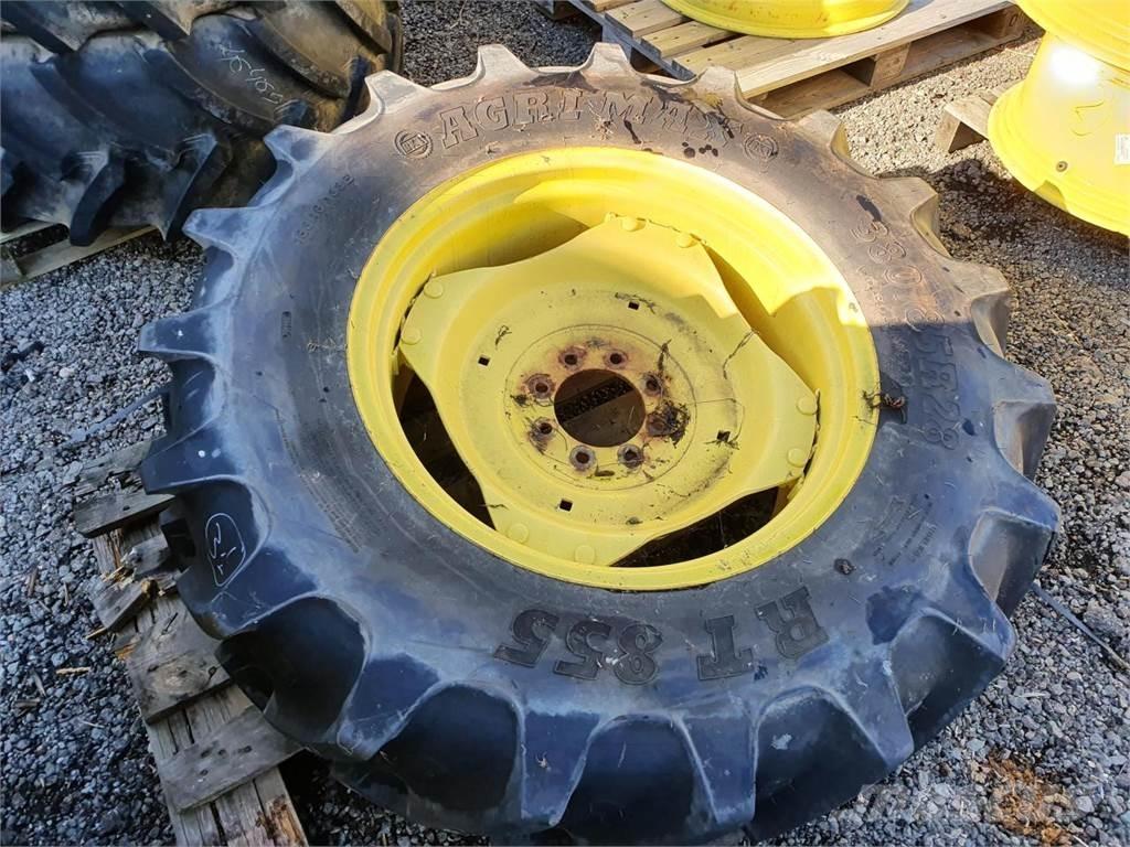 BKT 380/85R28 x2 Ruedas