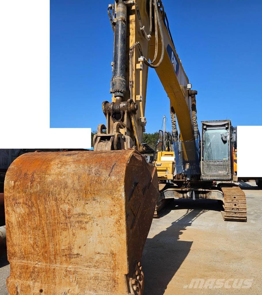 CAT 330FL Excavadoras sobre orugas