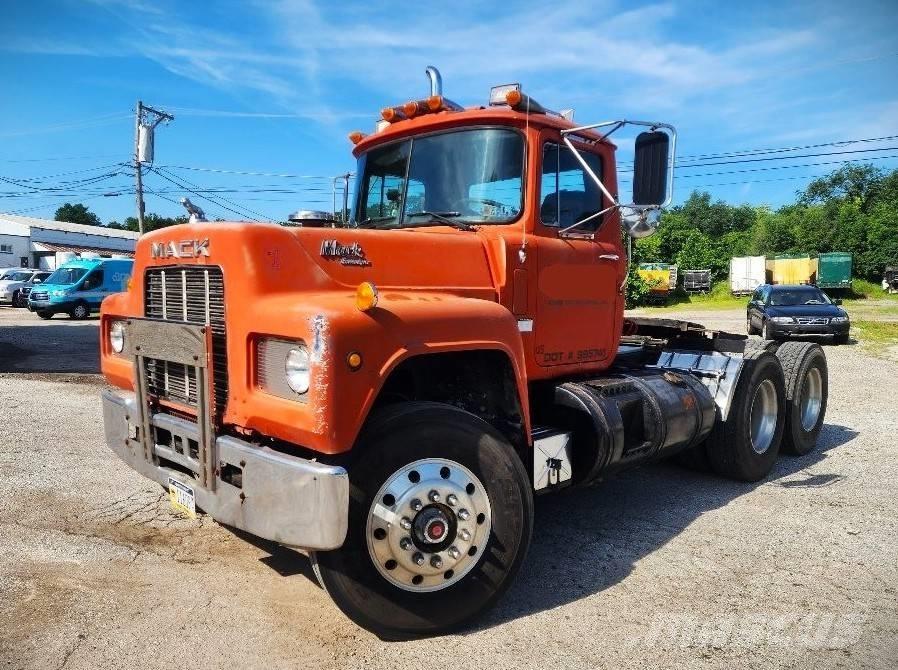 Mack R 688 ST Camiones tractor