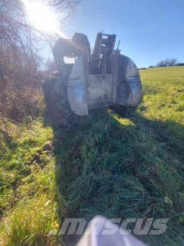 Timberjack 240C Arrastradoras de troncos