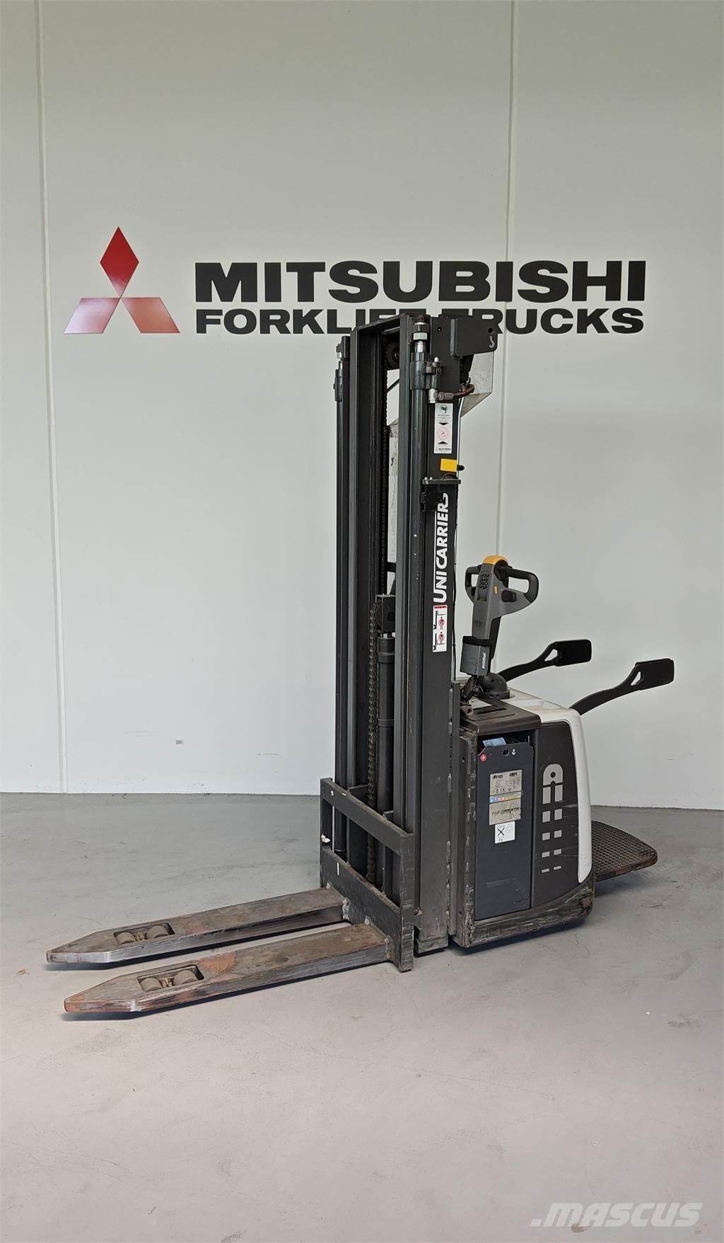 Atlet PSP160 Montacargas con plataformas de baja elevación