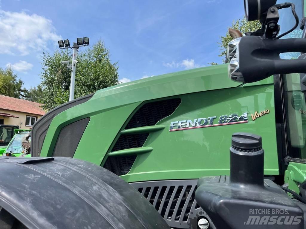 Fendt 824 VARIO Tractores